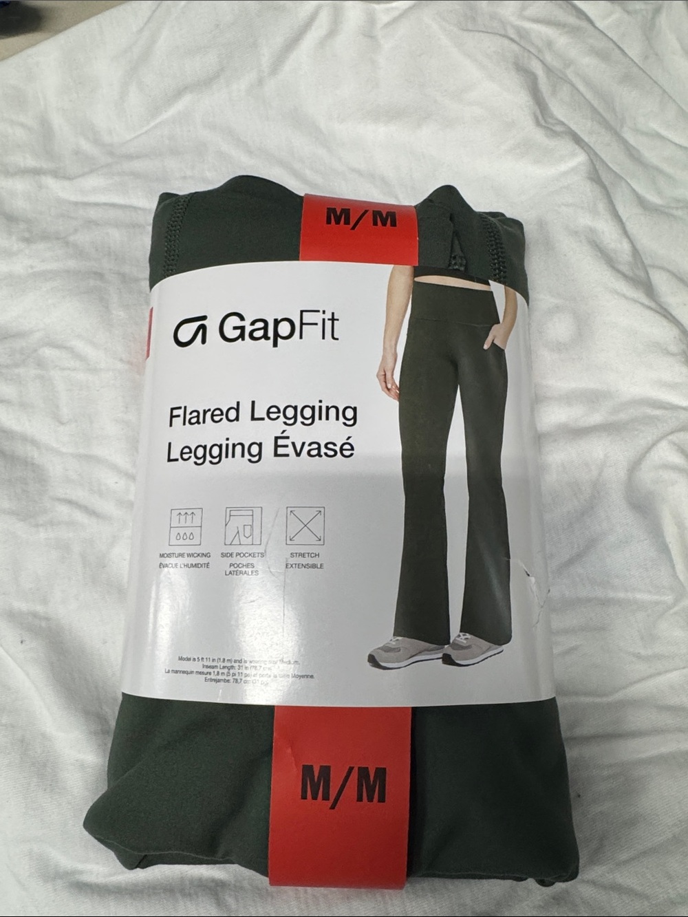 GAPFit Flared Leggings in Dark Green - M/M